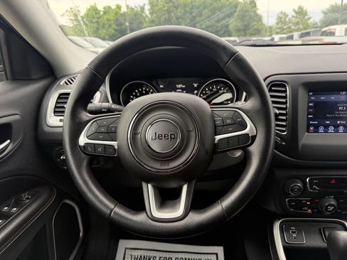 Used 2018 Jeep Compass Sport w/ Tech Group FWD image 23