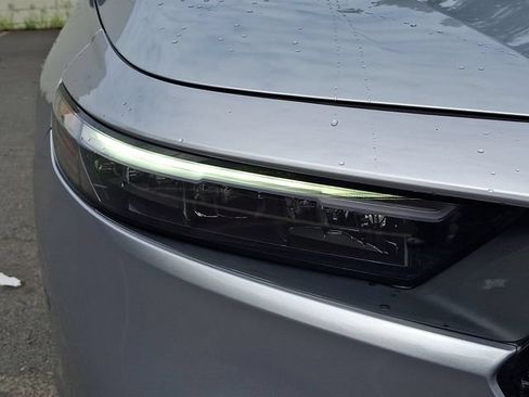 Used 2024 Honda Accord Sport image 9