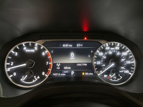 Used 2023 Nissan Rogue S AWD/4WD image 27