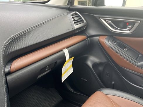 Used 2023 Subaru Forester Touring w/ Popular Package #3 image 13