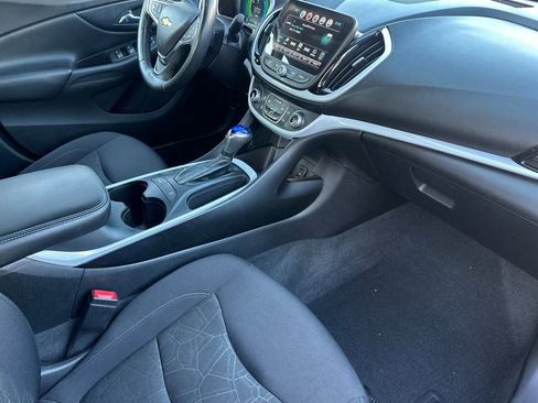 Used 2017 Chevrolet Volt LT image 17
