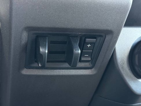 Used 2022 Ford F250 XL w/ Power Equipment Group AWD/4WD image 18