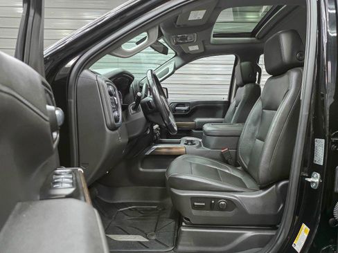 Used 2019 Chevrolet Silverado 1500 LT Trail Boss AWD/4WD image 15