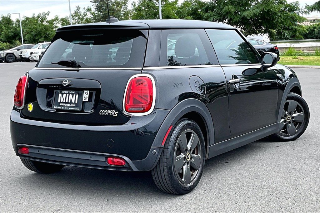 Used 2024 MINI Cooper SE FWD image 11