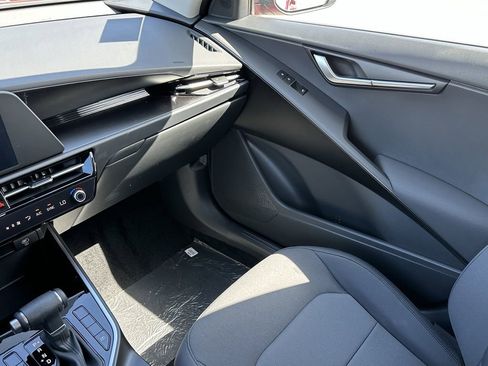 New 2026 Kia Niro LX FWD image 11