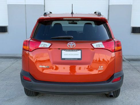 Used 2015 Toyota RAV4 LE AWD/4WD image 4