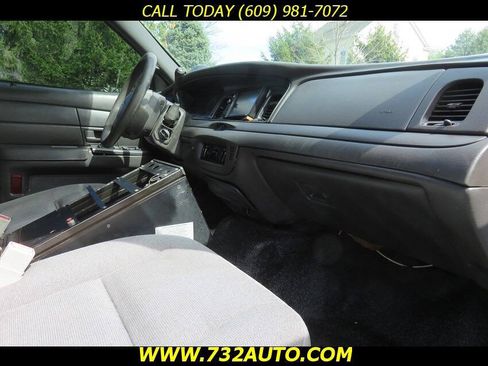 Used 2005 Ford Crown Victoria Police Interceptor RWD image 18