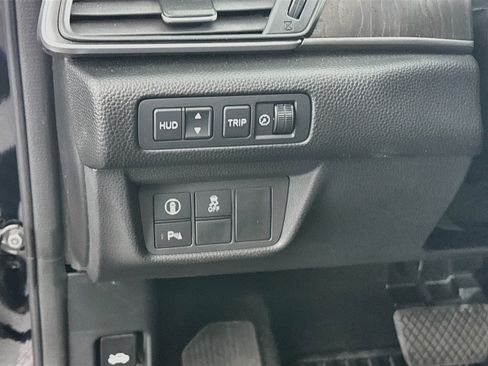 Used 2018 Honda Accord Touring image 17