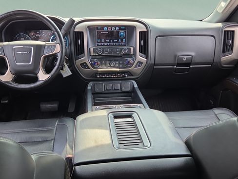 Used 2017 GMC Sierra 1500 Denali AWD/4WD image 12