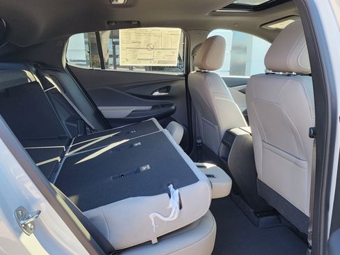 New 2026 Buick Envista Avenir image 43