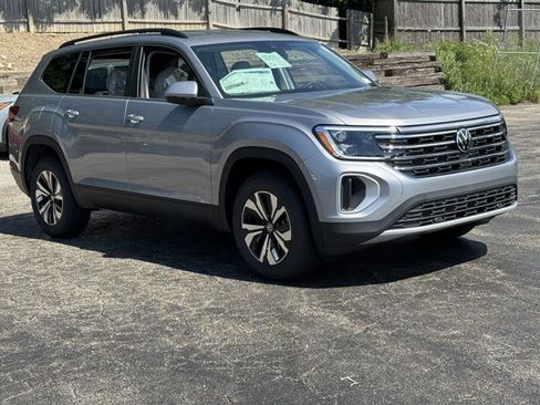 New 2026 Volkswagen Atlas SE AWD/4WD image 1