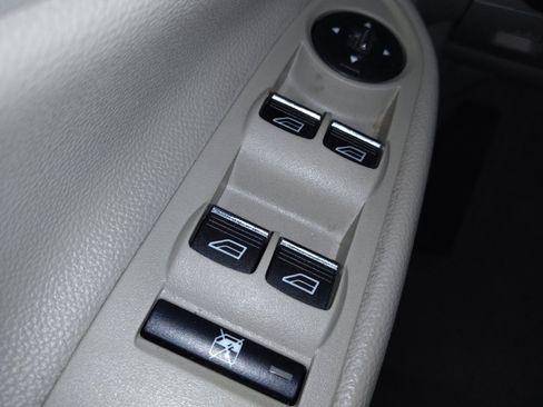 Used 2016 Ford Escape Titanium FWD image 27