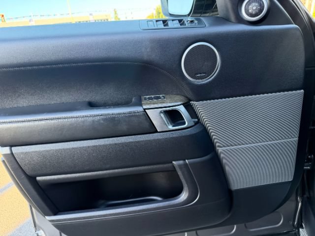 Used 2017 Land Rover Range Rover Sport HSE AWD/4WD image 27