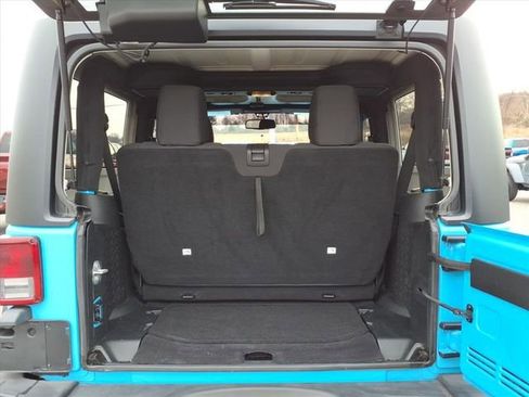 Used 2018 Jeep Wrangler Sport image 6