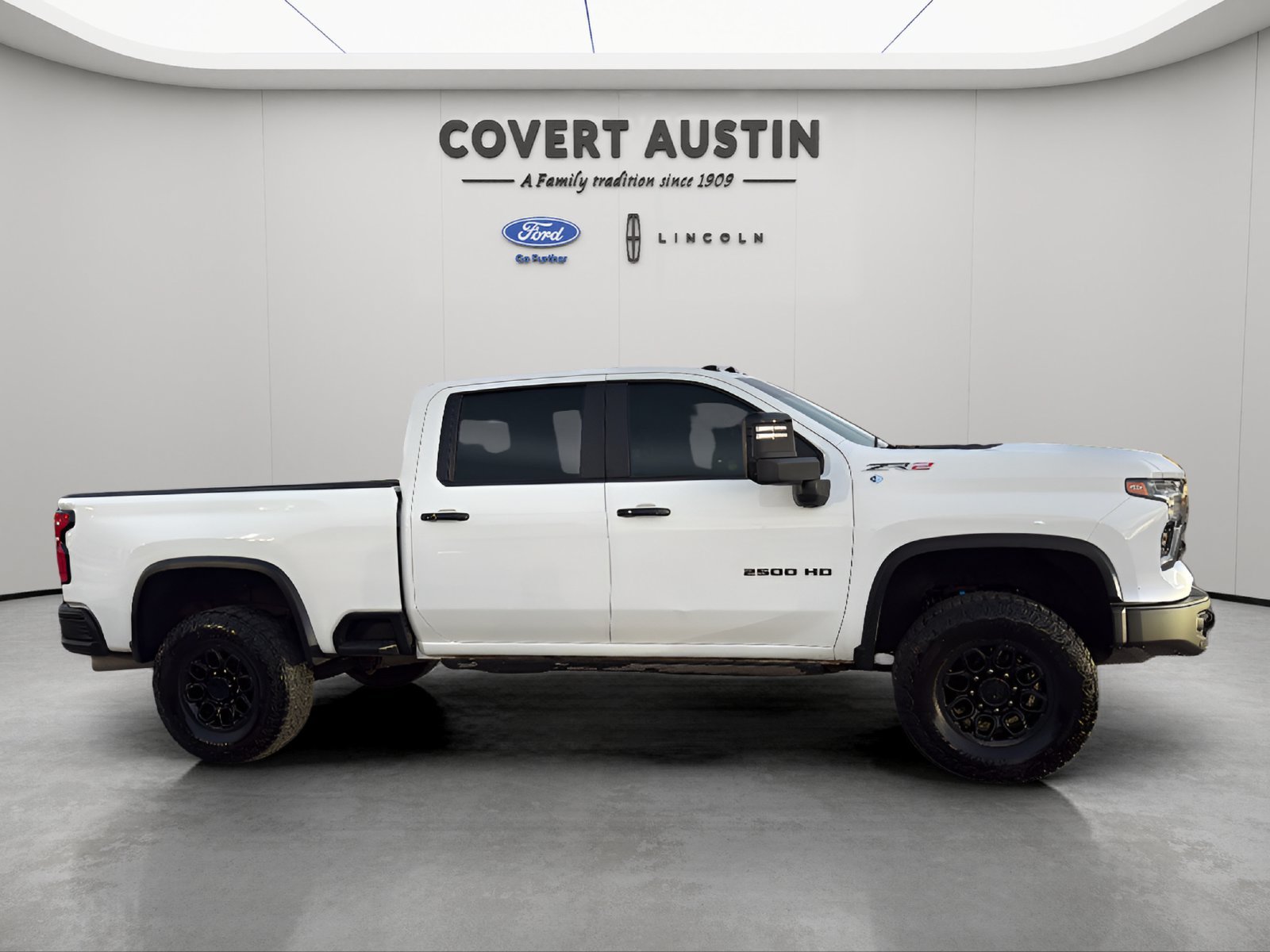 Used 2025 Chevrolet Silverado 2500 ZR2 w/ ZR2 Bison Edition AWD/4WD image 3