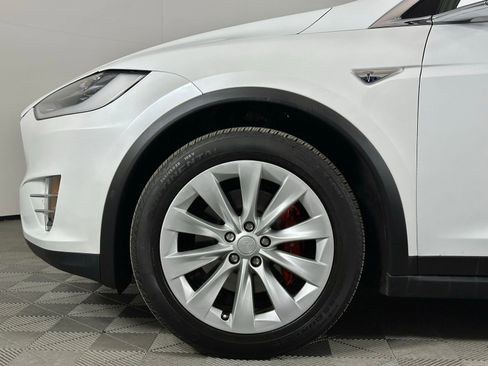 Used 2016 Tesla Model X 90D image 14