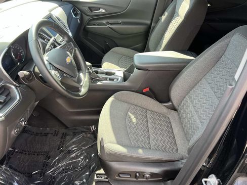 Used 2024 Chevrolet Equinox LT w/ LPO, Floor Liner Package FWD image 15