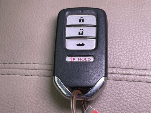 Used 2014 Honda Accord EX-L image 32