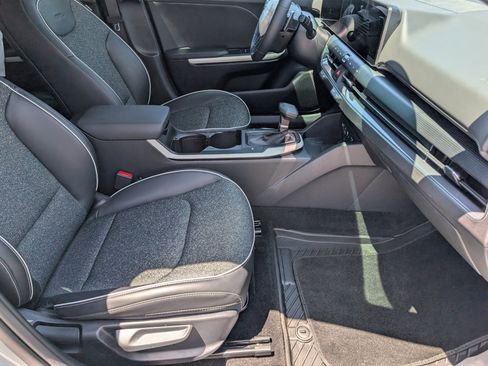 Used 2025 Kia K4 GT-Line w/ GT-Line Sunroof Package FWD image 28