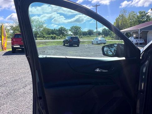 Used 2019 Chevrolet Equinox LT image 7