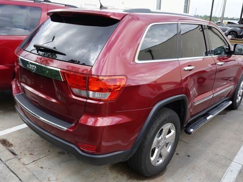 Used 2013 Jeep Grand Cherokee Limited w/ Luxury Group II image 4