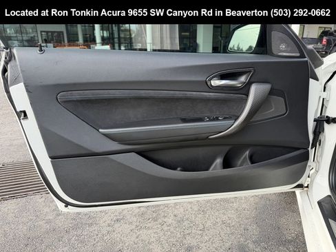 Used 2018 BMW M2 image 11