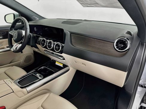 New 2026 Mercedes-Benz GLA 250 image 28