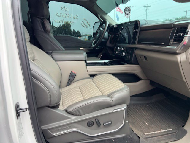 Used 2026 Ford F250 Platinum w/ Platinum Plus Package AWD/4WD image 24