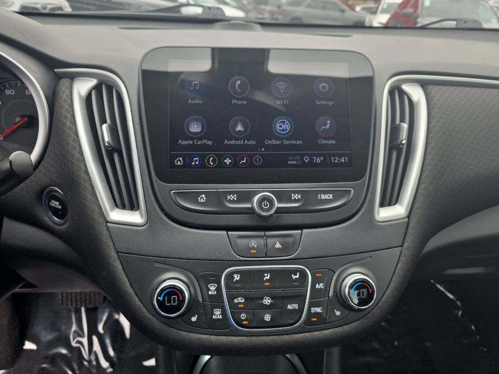 Used 2022 Chevrolet Malibu LT FWD image 18