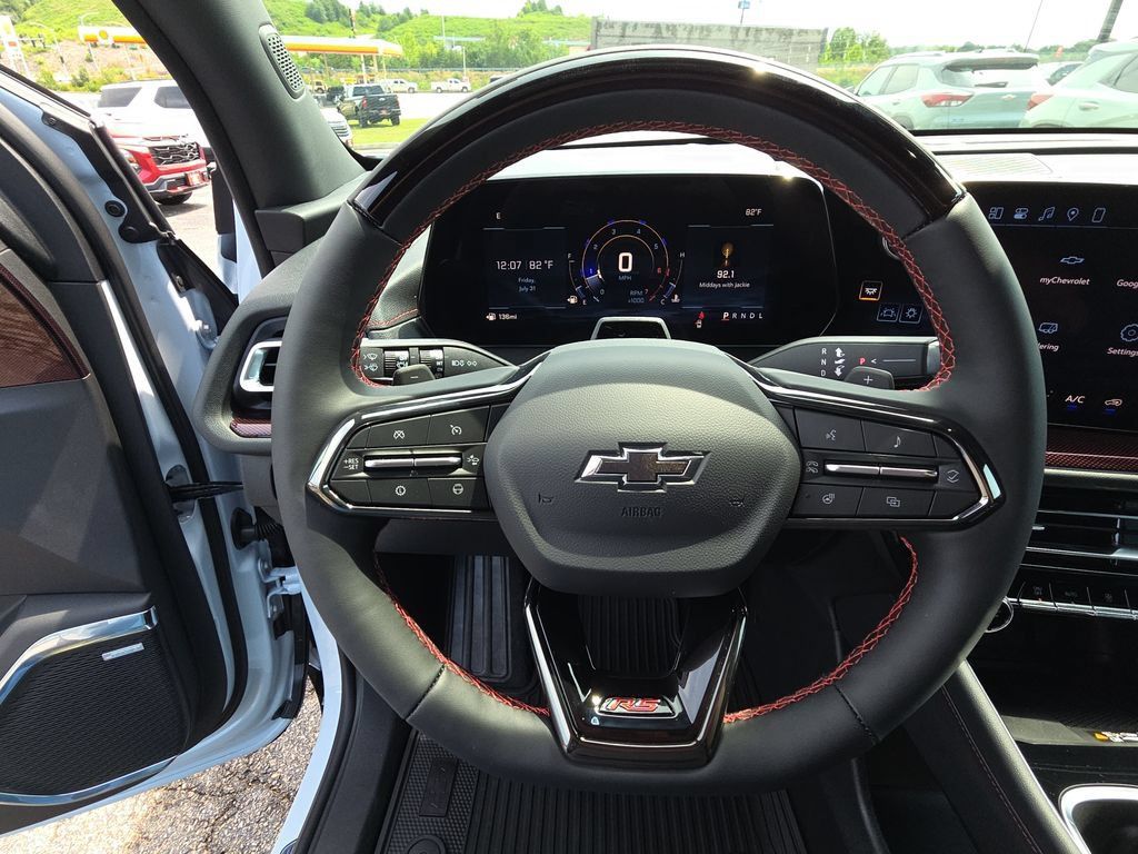 New 2026 Chevrolet Traverse RS FWD image 17