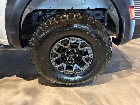 Used 2024 Ford F150 Raptor w/ Equipment Group 803A Raptor R AWD/4WD image 11