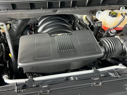 Used 2025 Chevrolet Tahoe Z71 image 37