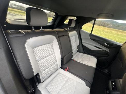 Used 2020 Chevrolet Equinox LS w/ LS Convenience Package image 28