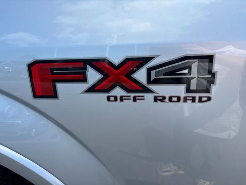 Used 2015 Ford F150 XLT w/ Equipment Group 302A Luxury AWD/4WD image 23
