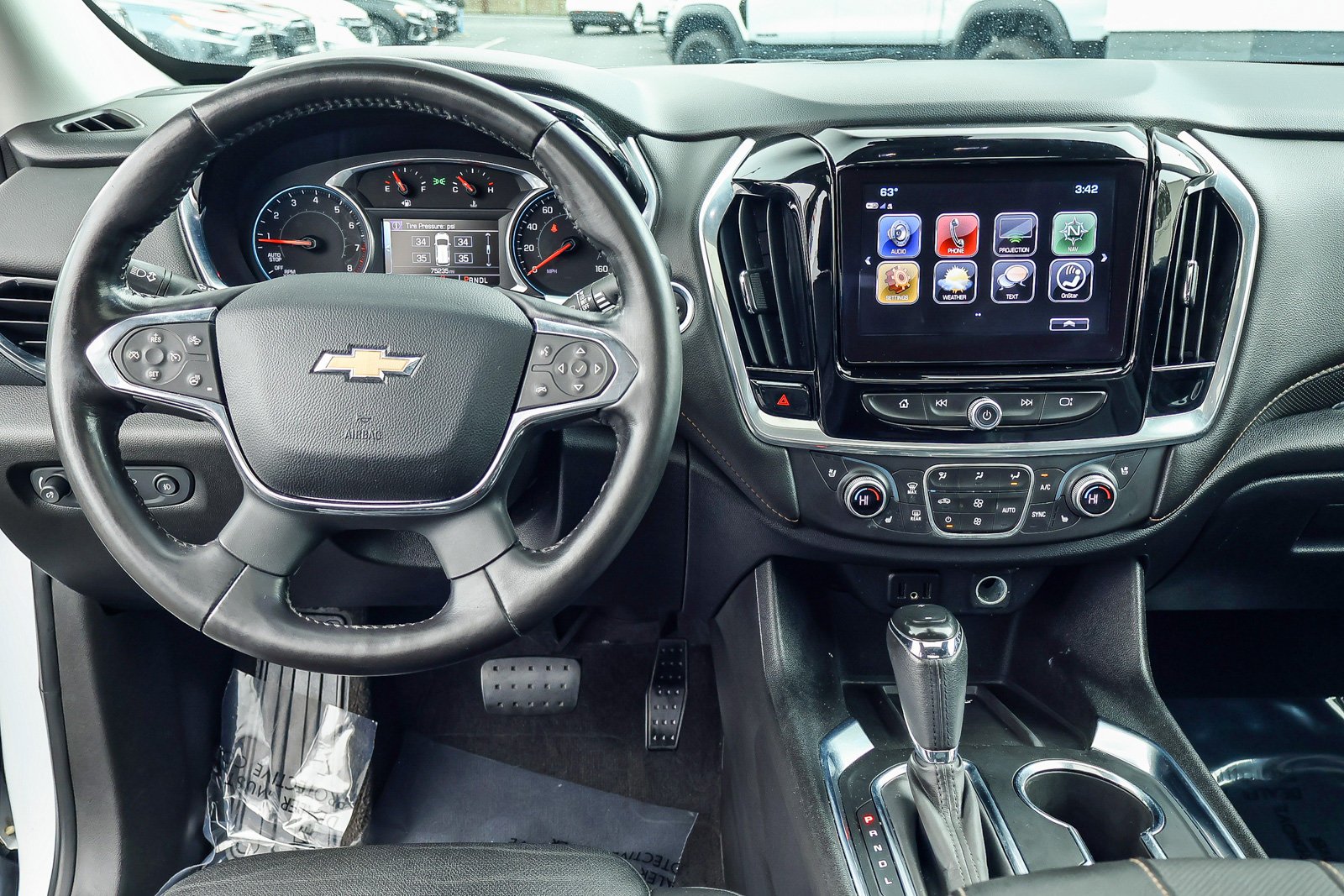 Used 2019 Chevrolet Traverse Premier w/ Redline Edition FWD image 3
