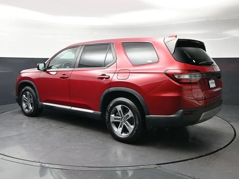 Certified 2025 Honda Pilot EX-L image 7