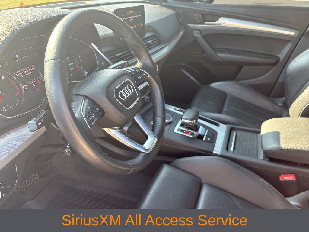 Used 2020 Audi Q5 2.0T Premium w/ Titanium Sport Package AWD/4WD image 5