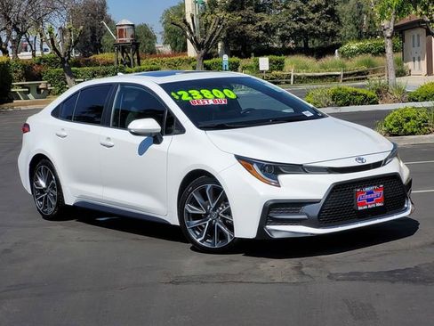 Used 2021 Toyota Corolla SE w/ Carpet Mat Package (TMS) image 2