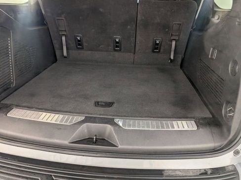 Certified 2025 Chevrolet Suburban Z71 image 31