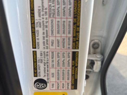 Used 2022 Lexus GX 460 Luxury w/ Accessory Package image 10