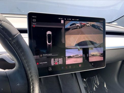 Used 2023 Tesla Model 3 Standard Range RWD image 26
