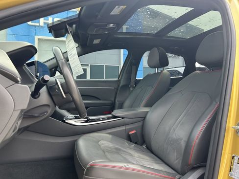 Used 2021 Hyundai Sonata SEL Plus w/ Tech Package FWD image 11