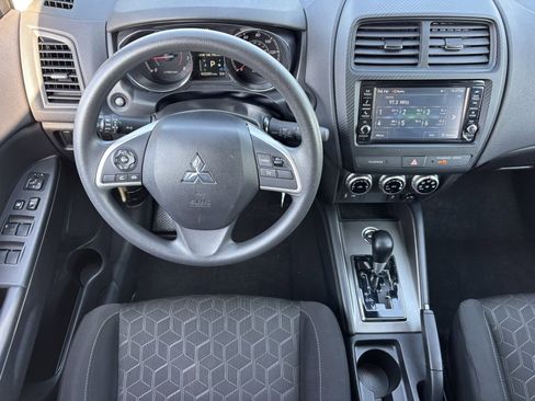 Used 2024 Mitsubishi Outlander Sport ES image 18