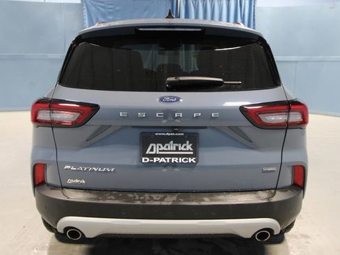 Used 2025 Ford Escape Platinum w/ Premium Technology Package image 34