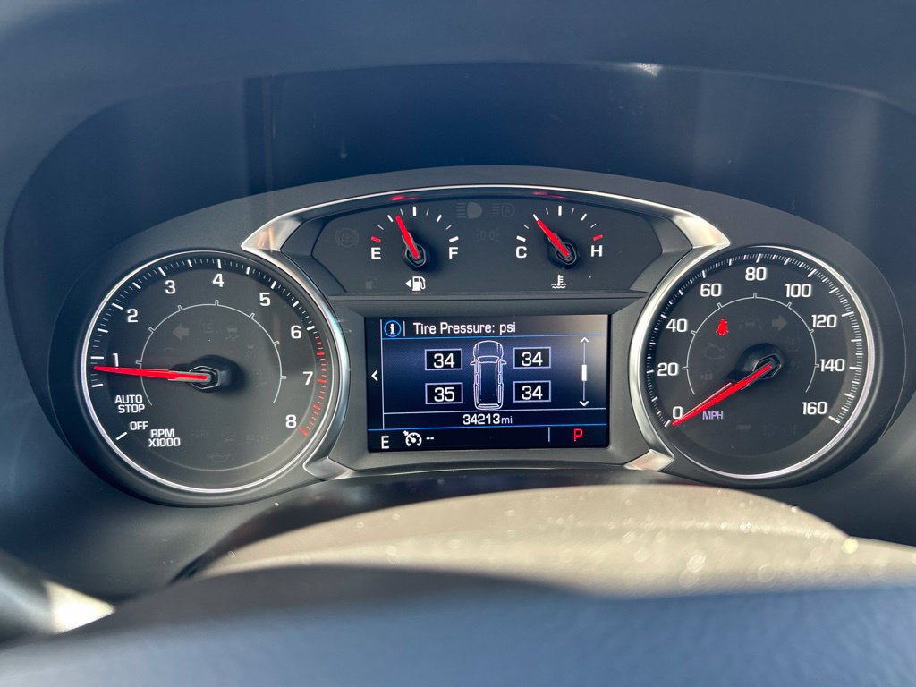 Used 2023 GMC Acadia SLE w/ Driver Convenience Package FWD image 11