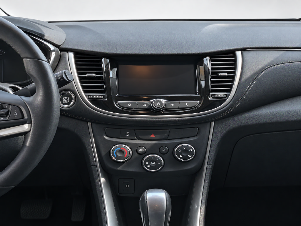 Used 2020 Chevrolet Trax LT w/ Sun & Sound Package FWD image 16