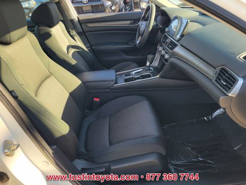 Used 2018 Honda Accord LX image 15
