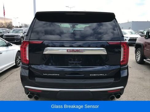 Used 2021 GMC Yukon Denali w/ Denali Premium Package AWD/4WD image 11
