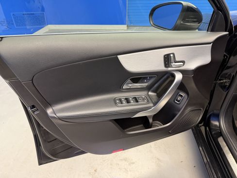 Used 2019 Mercedes-Benz A 220 4MATIC image 9
