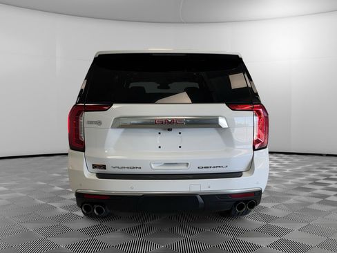Used 2023 GMC Yukon XL Denali AWD/4WD image 7